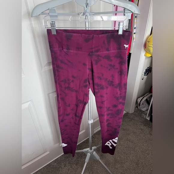 Victoria Secret PINK Tie Dye Burgundy Leggings Size Medium NWT - Picture 1 of 5